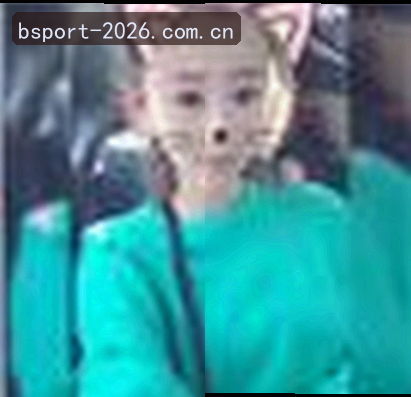 李华